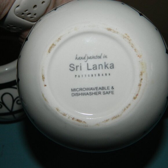 Pottery Barn Sri Lanka Creamer and Sugar Set - Picture 3 of 3